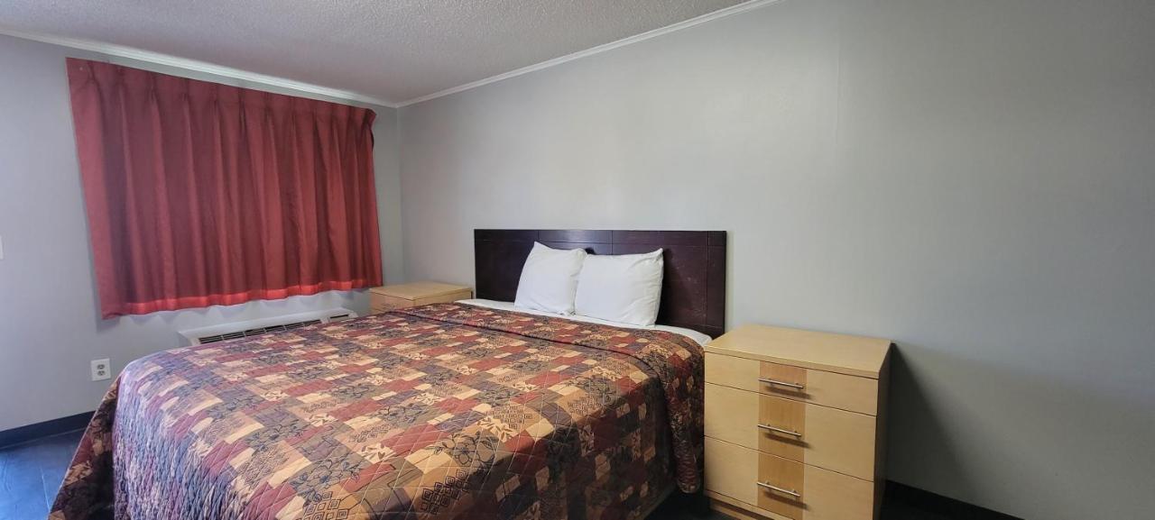 Superlodge New Castle Exterior photo