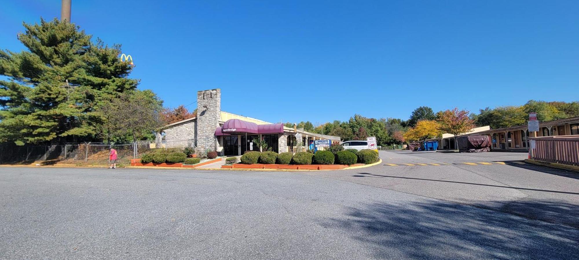 Superlodge New Castle Exterior photo